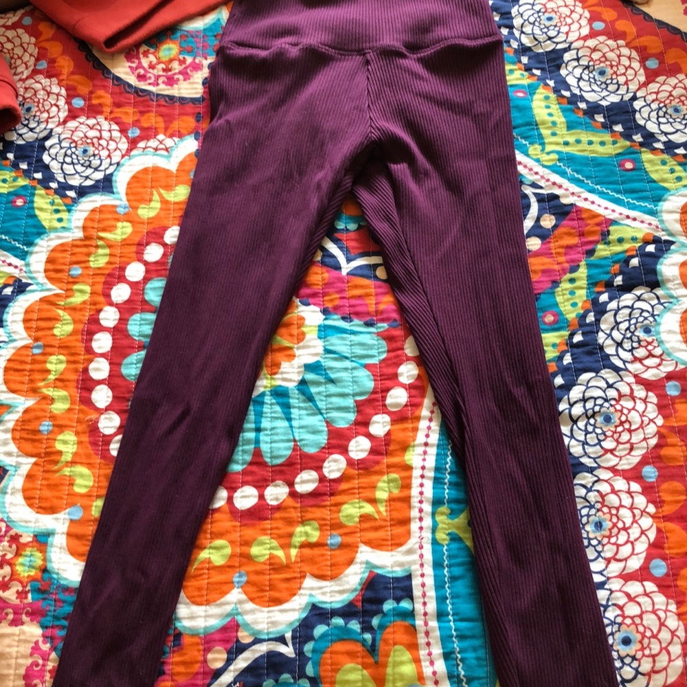Pink Victoria’s Secret yoga Legging